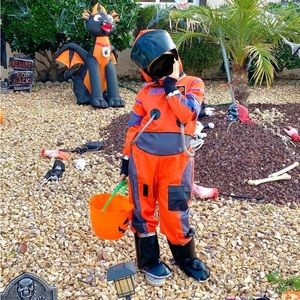 Astronaut costume